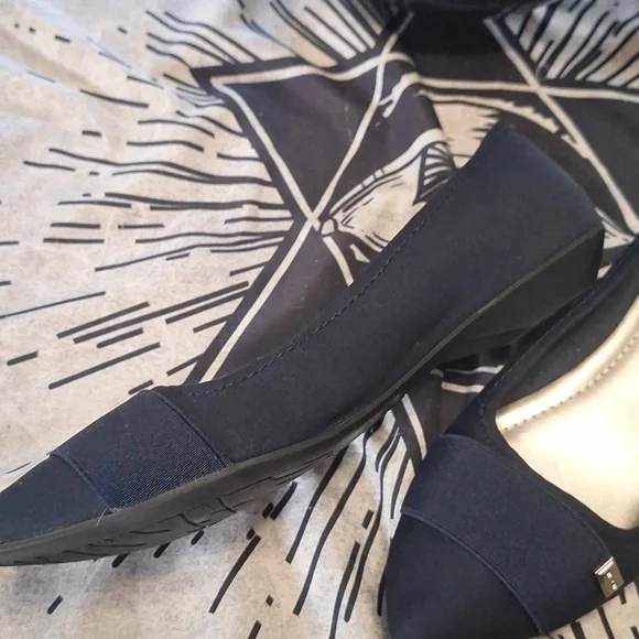 NWOB ANNE KLEIN I FLEX DARK NAVY BLUE SZ  81/2 OLEESA FLATS - Picture 10 of 11